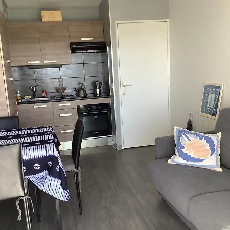 T2 Apartment *